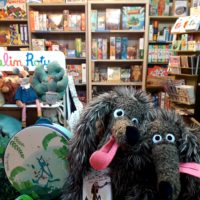 Pour les petits et les grands, à offrir ou pour se faire plaisir: des jouets et des peluches, des jeux de société, de la papeterie…